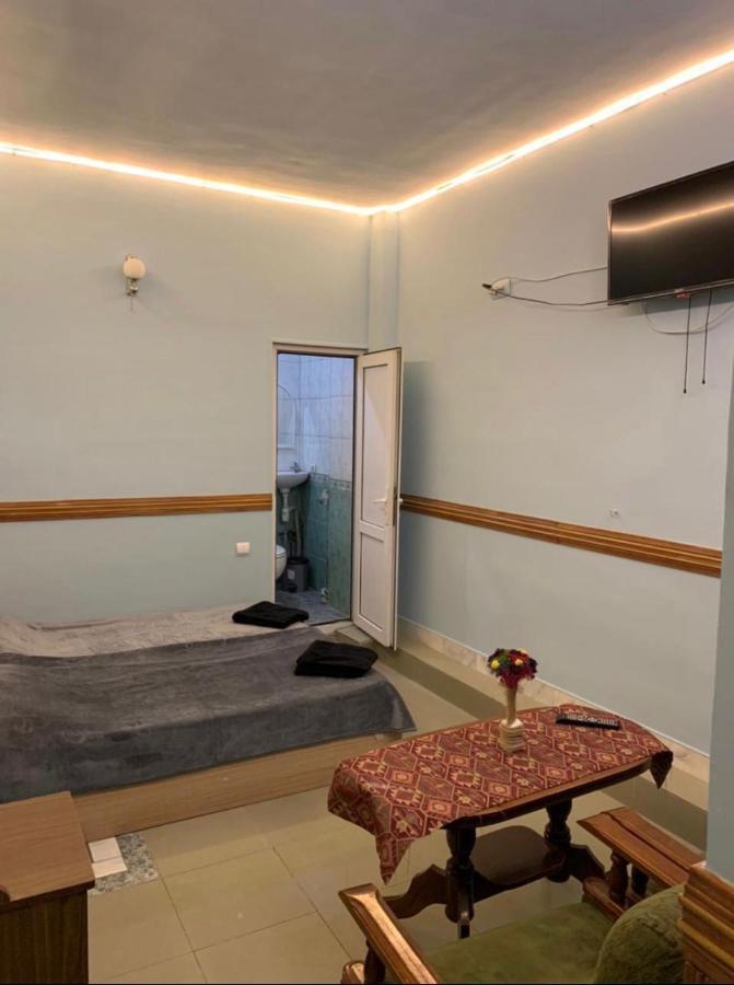 Citrus Guest House Ереван Екстериор снимка
