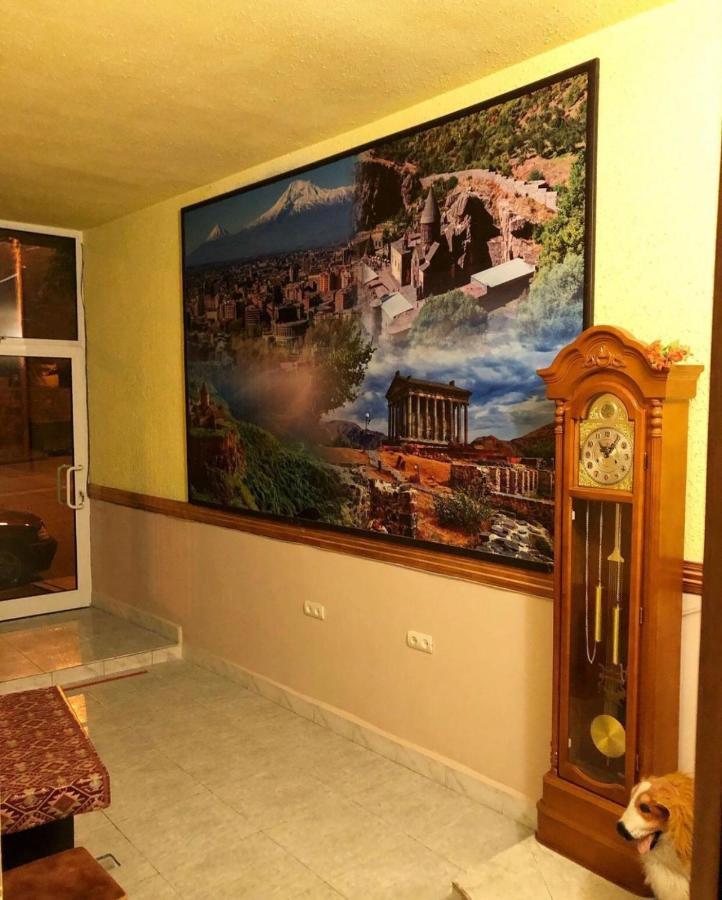Citrus Guest House Ереван Екстериор снимка