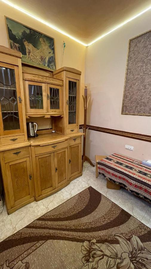 Citrus Guest House Ереван Екстериор снимка