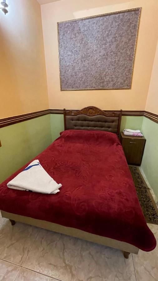 Citrus Guest House Ереван Екстериор снимка