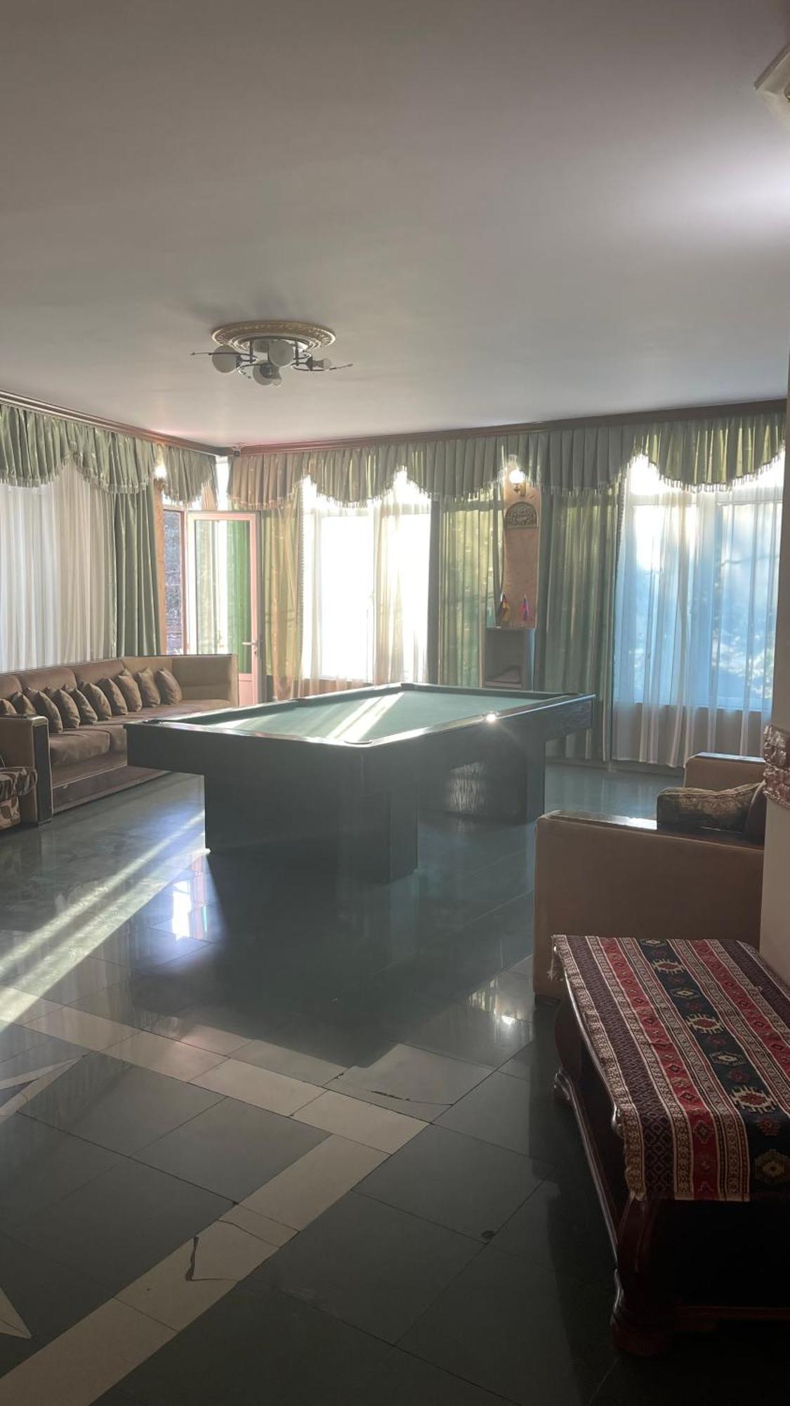 Citrus Guest House Ереван Екстериор снимка