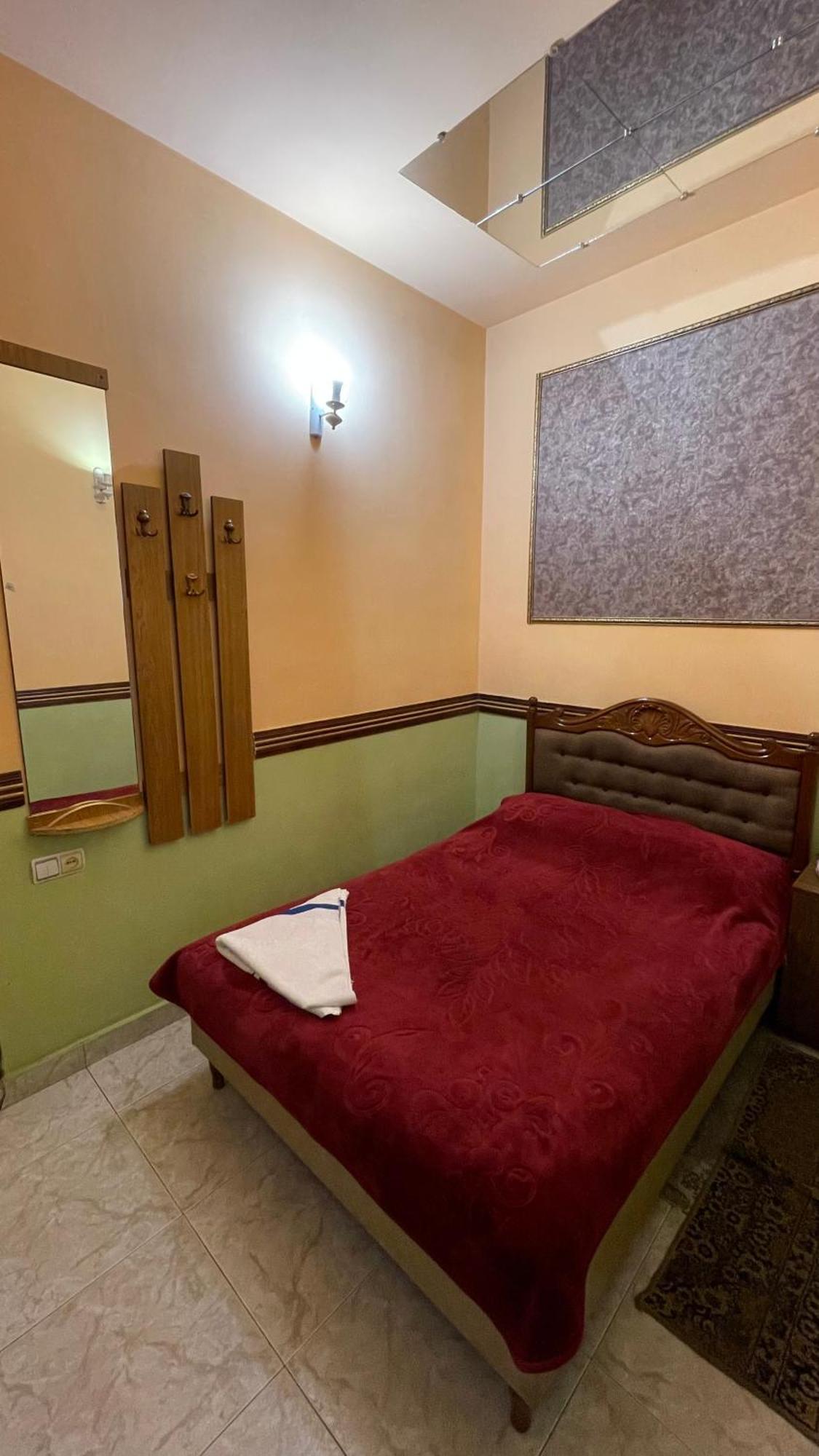 Citrus Guest House Ереван Екстериор снимка